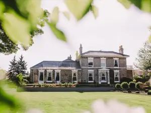 Dunedin Country House