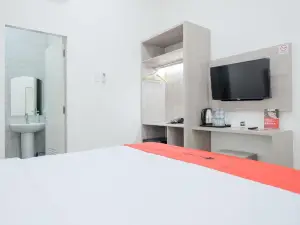 RedDoorz Plus @ Jalan Juanda Medan