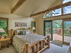 Rustic Home on Whitefish Mountain, Near Ski Run!