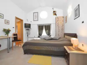 Bella Vista Apartments