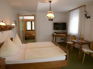 Pension & Metzgerei Friedrich