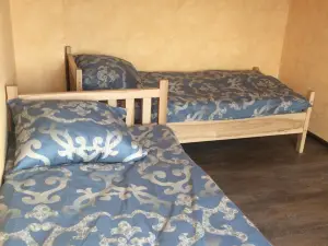 Svečių Namai