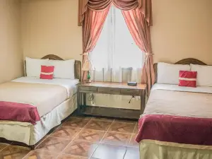 La Bellota Hotel