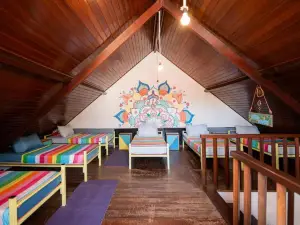 Hostel Lares