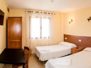 El Roble Hotel Restaurante