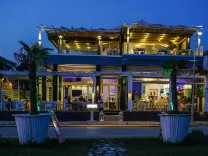 Must Boutique Hotel & Restaurant