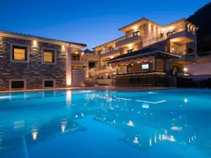 Semiramis Luxury Suites