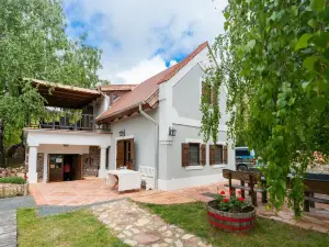 Tagyon Birtok Royal Apartmanház
