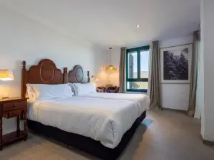 Hotel Tugasa Arco de la Villa