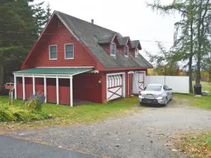 Mount Harmony Farm Guest House