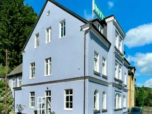 Villa Sachsenhof - Pension mit Frühstück - nur 700m vom Gesundheitsbad ACTINON