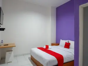 RedDoorz Near Alun Alun Kaliwungu Kendal