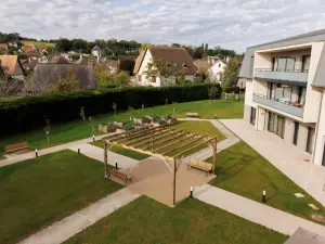 เลส์ โบเรียลส์ – อพาร์ตโฮเทล & เรสเตอรองต์