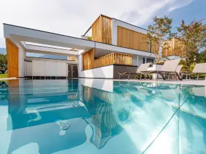 อาเลียการ์ดาเลคสวีท