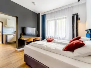 Apart House, Tylna 20