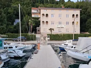Villa Gaj