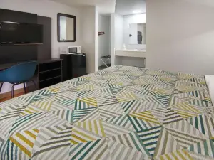 Motel 6 Red Oak, TX - Dallas