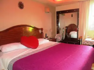 Hotel Real Azteca