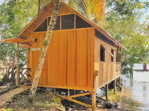 Tortugal Boutique River Lodge