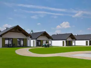 Kalinowe Pola Golf Village