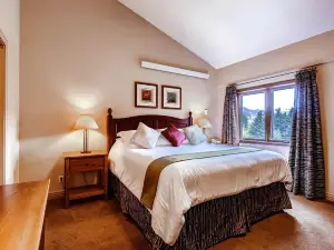 GetAways at Falcon Point Resort