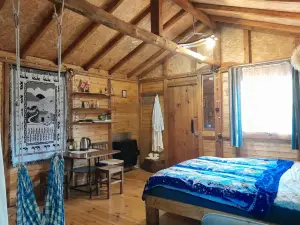 Tiny Houses Genacvale in Bandza