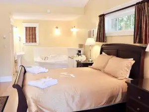 Shining Waters Country Inn