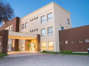 Boer Hotel by Kube
