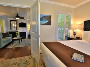 Beach Bungalow Inn and Suites