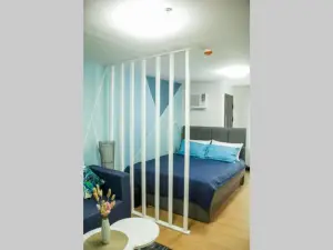 Laurens Crib Staycation in Marilao Free Parking & Wifi