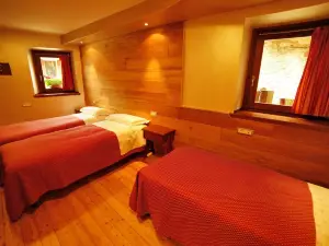 Pensione Albergo Diffuso Ceaglio Valle Maira