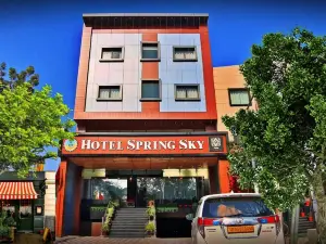 Spring Sky Mughalsarai By ShriGo Hotels