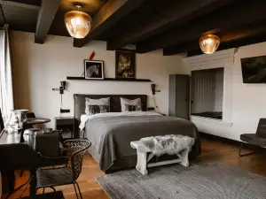 Hotel Chapter