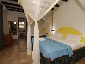 Makuti Villas Resort