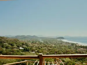 Villas Roberto's Bistro Mirador