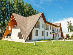 Dolinnka Hotel