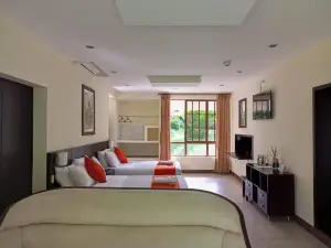 Terra Luna Lodge