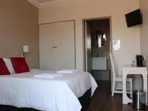 Travel Lodge