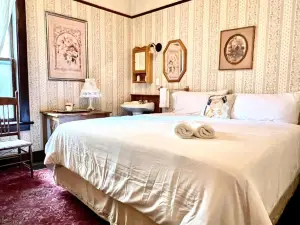 Hotel la More at the Bisbee Inn