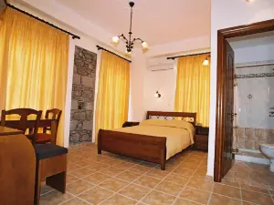 Artemis Traditional Hotel