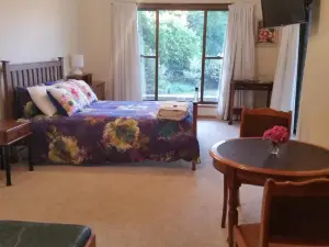 Beezneez B&B