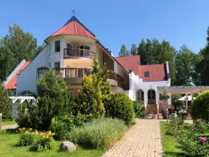 Karle Hotel