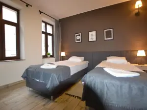 SleepWell Apartments