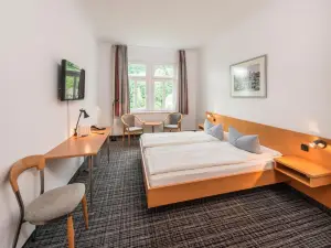City Hotel
