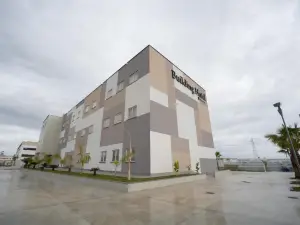 Building Hotel