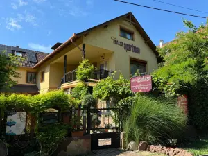 Rózsa Apartman