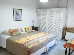 Green Hotel