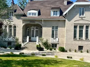 Manoir Les Feuillantines Piscine & Spa