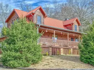 The Perfect Hideaway Just Outside of Algood and Minutes to Cookeville!!!