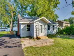 Waterfront Lodi Vacation Rental on Lake Wisconsin!